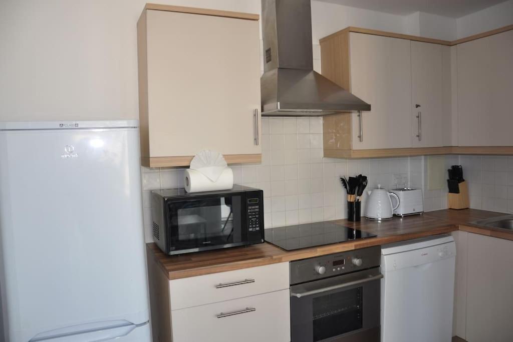 Stunning 2 Bedroom Apt Milton Keynes Kültér fotó
