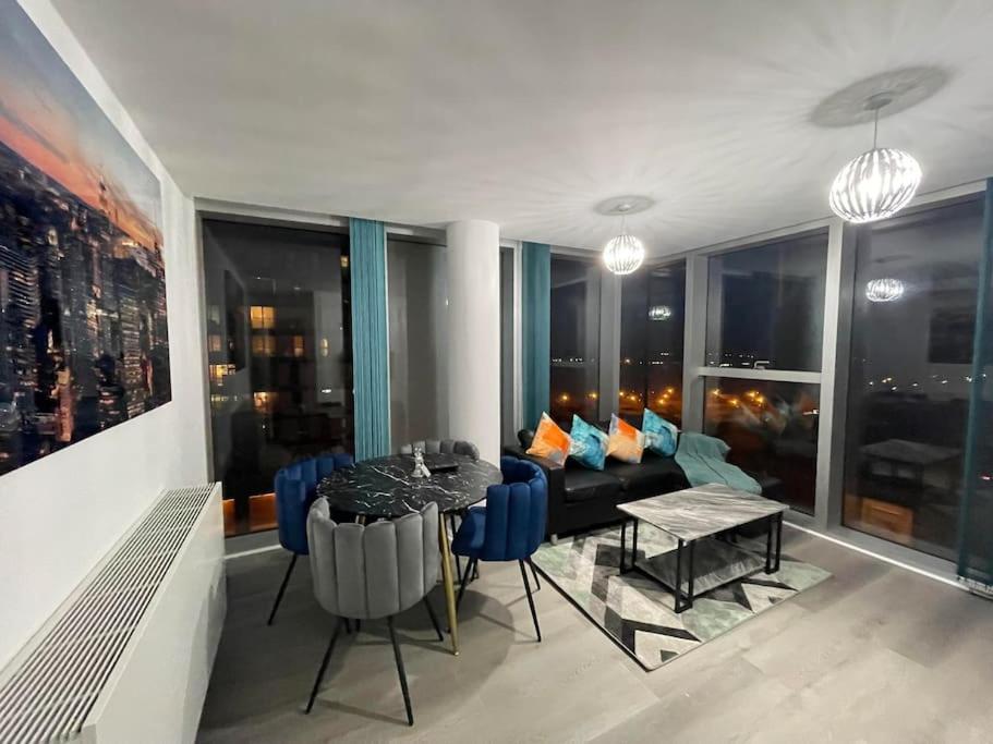 Stunning 2 Bedroom Apt Milton Keynes Kültér fotó