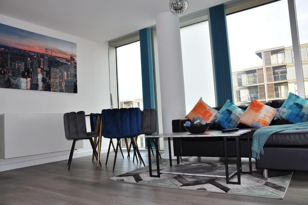 Stunning 2 Bedroom Apt Milton Keynes Kültér fotó